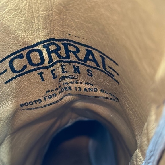 Corral Boot Company Teens Size 3 Cowgirl Snip Toe Boots EUC - Picture 9 of 9